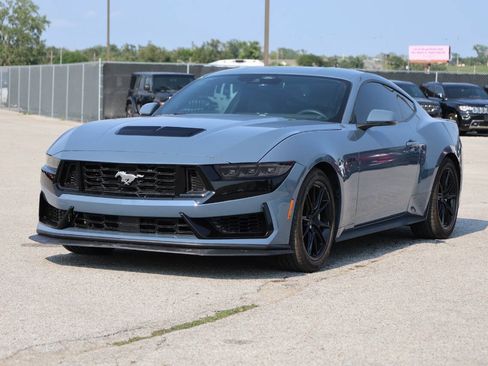 Used 2025 Ford Mustang GT Premium RWD image 6