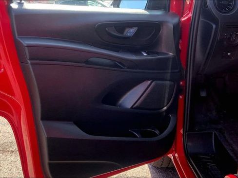 Used 2023 Mercedes-Benz Metris Cargo image 14