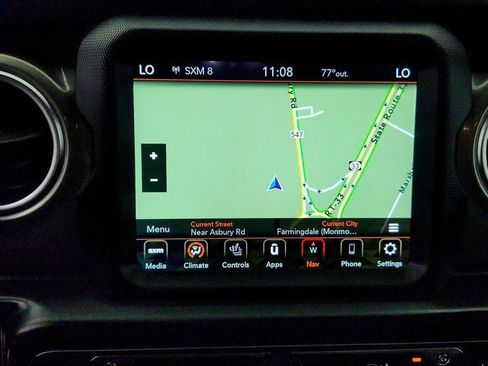 Used 2022 Jeep Wrangler Unlimited Sahara w/ Cold Weather Group AWD/4WD image 19