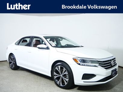 Used 2022 Volkswagen Passat 2.0T SE