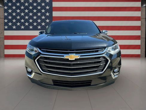 Used 2021 Chevrolet Traverse LT w/ LPO, Floor Liner Package image 2