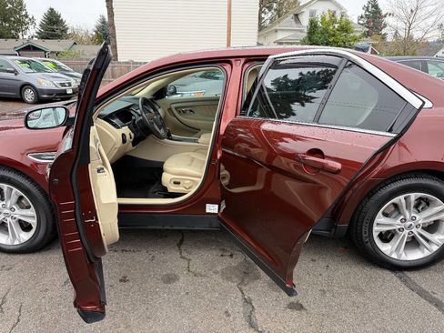 Used 2015 Ford Taurus SEL w/ Equipment Group 201A image 18