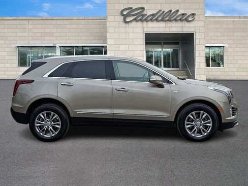 Certified 2023 Cadillac XT5 Premium Luxury image 9