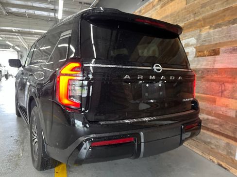 Used 2025 Nissan Armada Platinum w/ Convenience Package AWD/4WD image 13