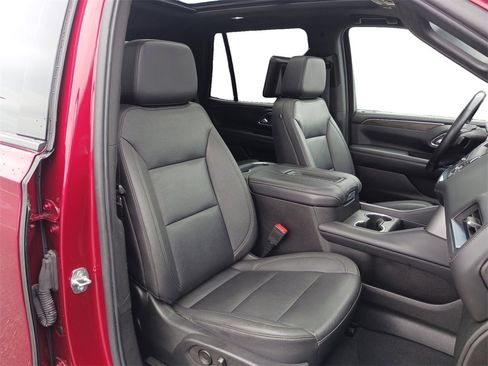 Used 2022 Chevrolet Tahoe Z71 w/ Luxury Package image 29