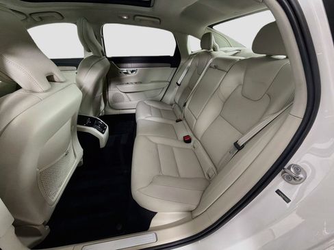 Certified 2023 Volvo S90 B6 Plus AWD/4WD image 27