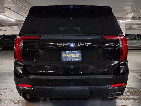 New 2026 GMC Yukon Denali Ultimate AWD/4WD image 9