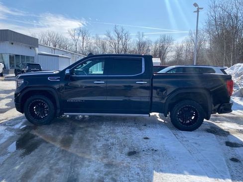 Used 2022 GMC Sierra 1500 Denali w/ Denali Reserve Package image 2