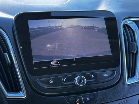 Used 2021 Chevrolet Malibu LT image 27