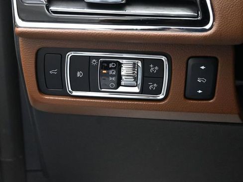 Certified 2023 Lincoln Navigator Reserve AWD/4WD image 11