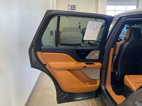 Used 2020 Lincoln Aviator Black Label w/ Dynamic Handling Package image 8