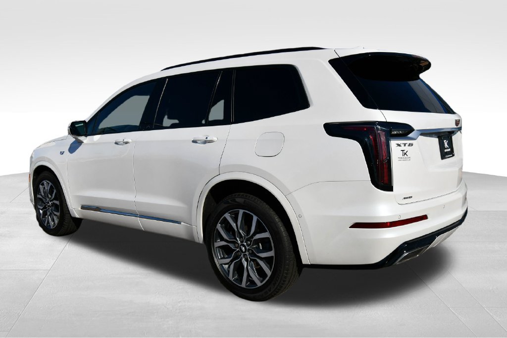Used 2021 Cadillac XT6 Sport w/ Platinum Package AWD/4WD image 5