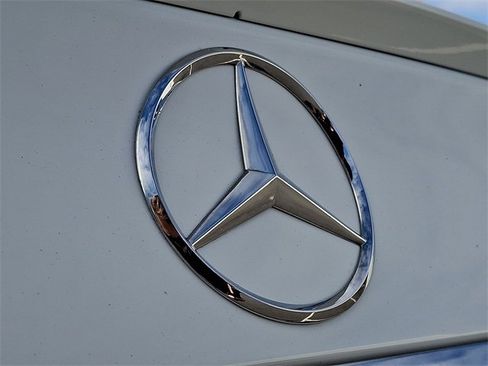 Used 2025 Mercedes-Benz E 350 Sedan image 31