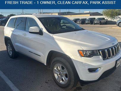 Used 2017 Jeep Grand Cherokee Laredo