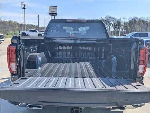 New 2026 GMC Sierra 1500 SLE w/ X31 Off-Road Package AWD/4WD image 13