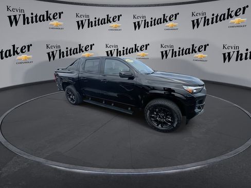 Certified 2025 Chevrolet Colorado Z71 w/ Midnight Edition AWD/4WD image 2