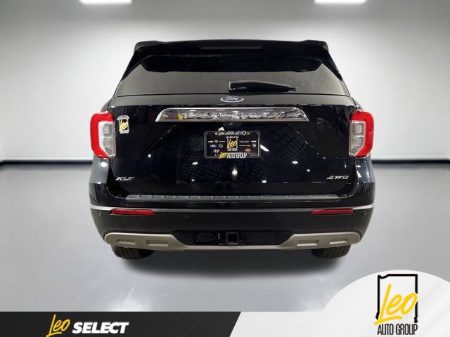 Used 2023 Ford Explorer XLT w/ Equipment Group 202A AWD/4WD image 7