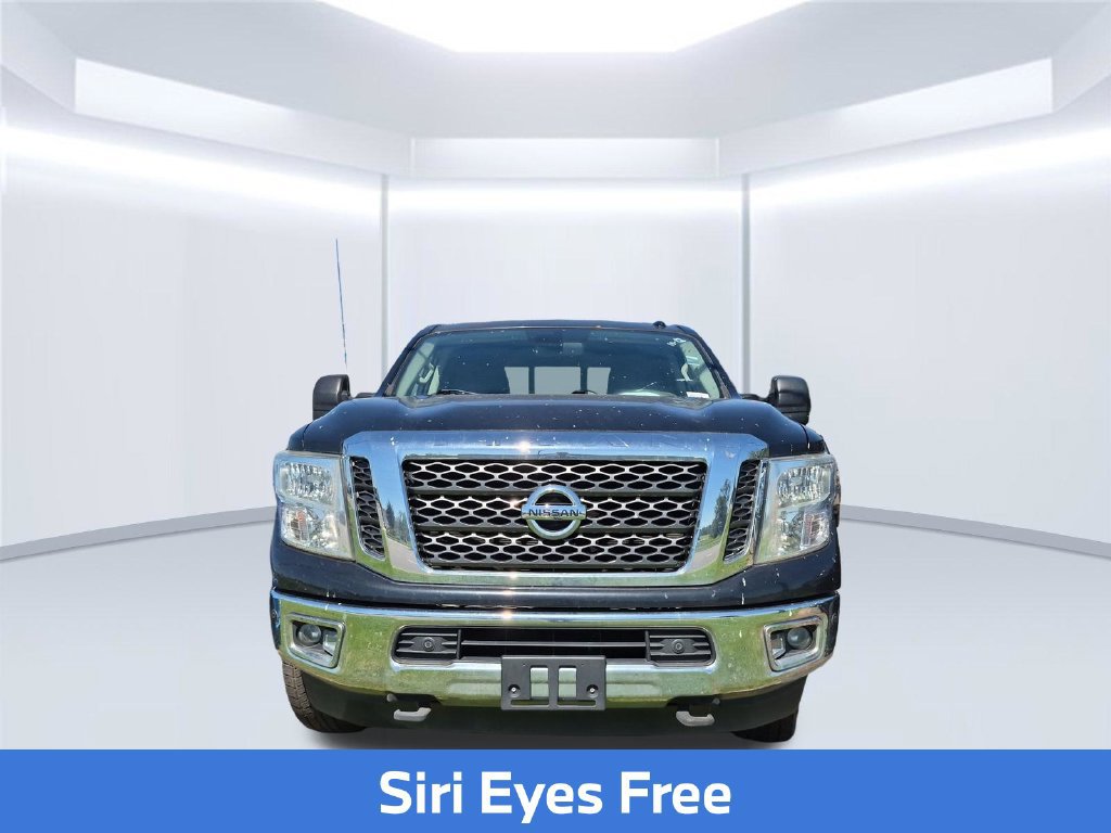 Used 2017 Nissan Titan SV AWD/4WD image 6