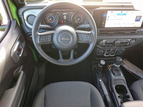 New 2026 Jeep Gladiator Sport image 7