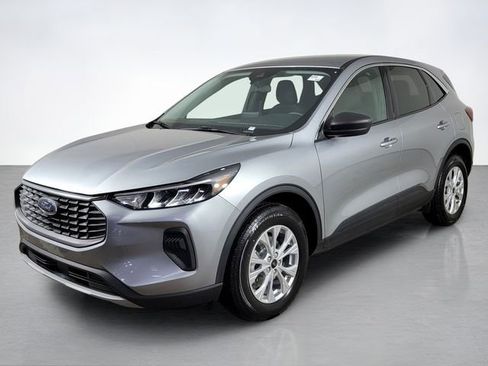 Certified 2023 Ford Escape Active AWD/4WD image 7