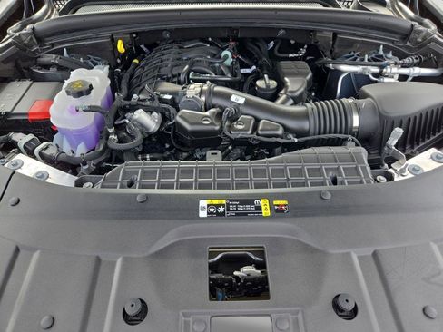 New 2025 Jeep Grand Cherokee L Laredo w/ Luxury Tech Group I RWD image 34