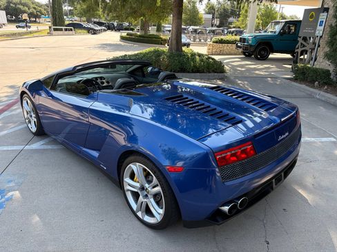 Used 2014 Lamborghini Gallardo LP 550-2 RWD image 8