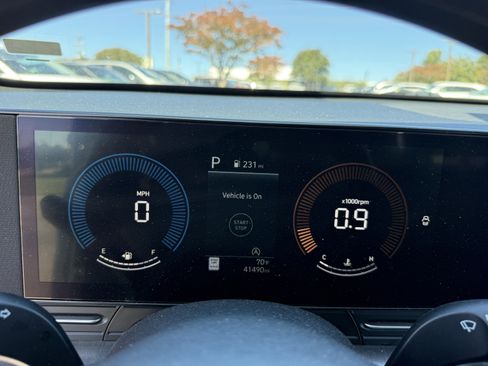 Used 2024 Hyundai Kona SE image 18