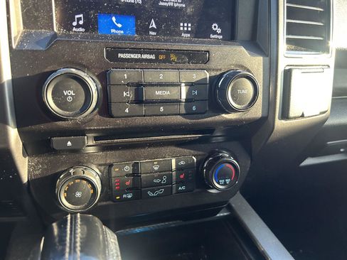 Used 2018 Ford F150 XLT w/ Equipment Group 302A Luxury image 10