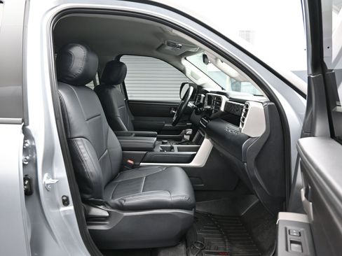 Used 2022 Toyota Tundra SR5 image 13