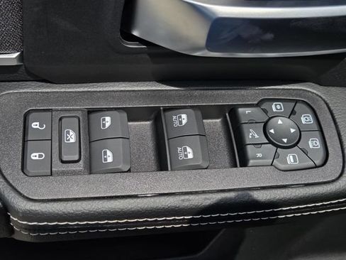 New 2026 RAM 2500 Big Horn AWD/4WD image 25