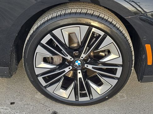 Certified 2025 BMW 540i xDrive image 8