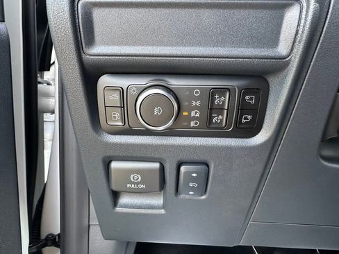 New 2025 Ford F150 Platinum w/ Equipment Group 702A High image 17