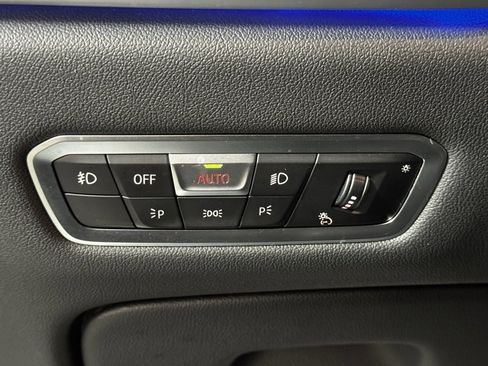 Used 2019 BMW X7 xDrive40i w/ Cold Weather Package image 19