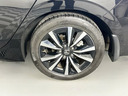 Used 2024 Honda Civic EX-L image 11