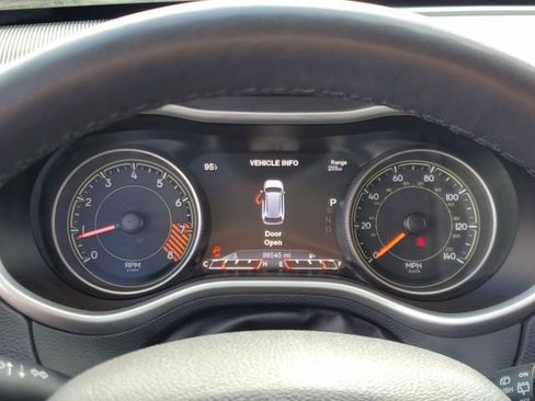 Used 2015 Jeep Cherokee Trailhawk w/ Comfort/Convenience Group AWD/4WD image 22