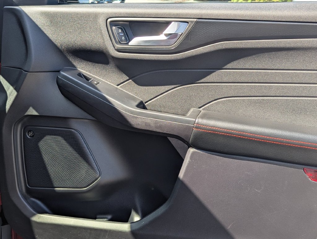 Used 2022 Ford Escape SEL w/ SEL Stealth AWD Package image 29
