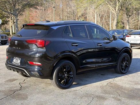 Used 2024 Buick Encore GX Sport Touring image 3