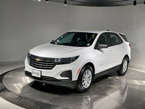 Used 2024 Chevrolet Equinox LS image 8