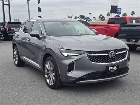 Used 2022 Buick Envision Avenir w/ Technology Package II image 3