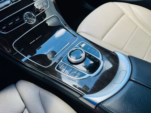 Used 2019 Mercedes-Benz C 300 Sedan image 20