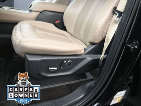 Used 2022 Ford Expedition Max Limited image 16