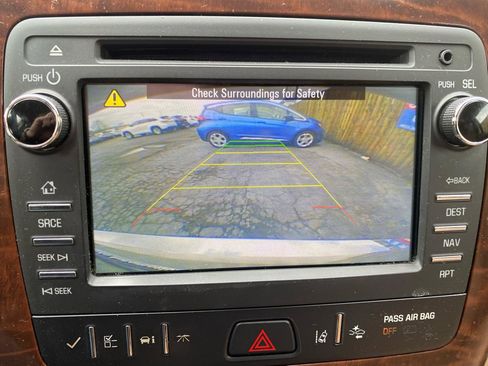 Used 2017 Buick Enclave Premium w/ Trailering Package image 24