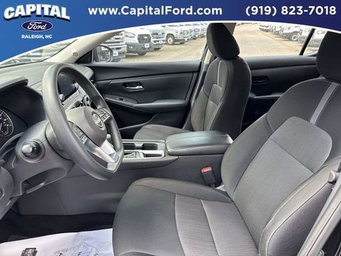 Used 2025 Nissan Sentra SV image 21