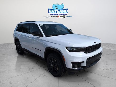 New 2025 Jeep Grand Cherokee L Altitude image 1