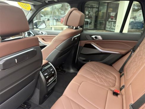 Used 2025 BMW X5 xDrive40i image 14