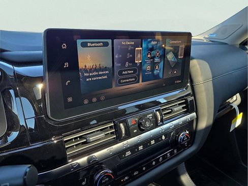 New 2026 Nissan Pathfinder SL image 17