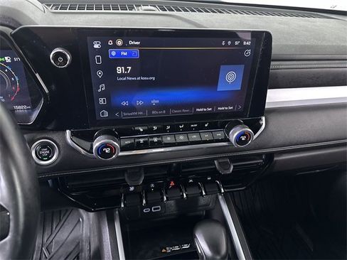 Used 2024 Chevrolet Colorado LT w/ LT Convenience Package II image 13