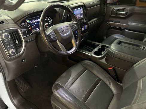 Used 2019 GMC Sierra 1500 Denali w/ Technology Package image 12