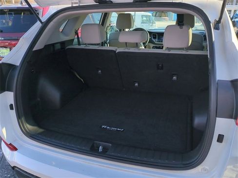 Used 2017 Hyundai Tucson SE image 23