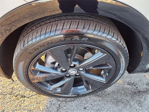 Used 2023 Buick Envision Essence w/ Sport Touring Package image 44